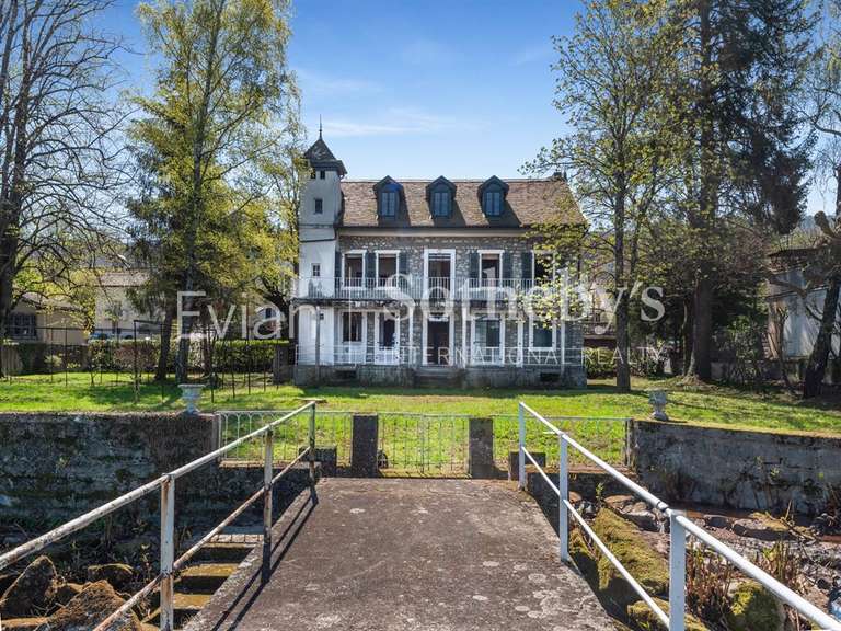 House Évian-les-Bains - 6 bedrooms - 445m²