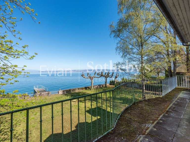 House Évian-les-Bains - 6 bedrooms - 445m²