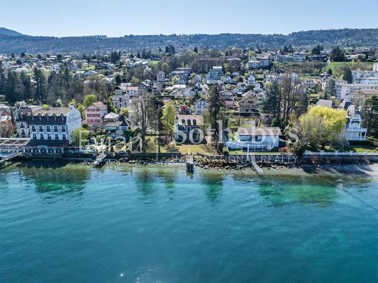 House Évian-les-Bains - 6 bedrooms - 445m²