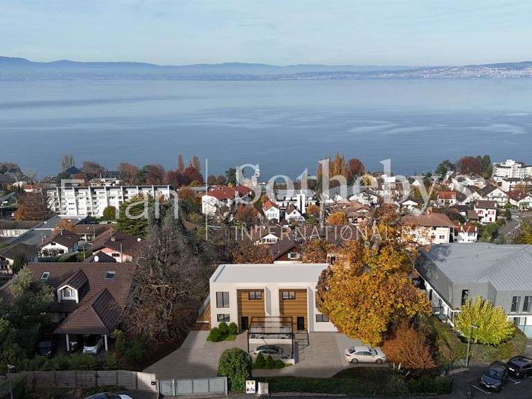 House Évian-les-Bains - 4 bedrooms - 140m²