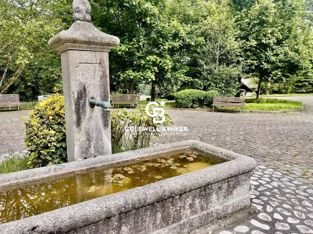 Equestrian property Évires