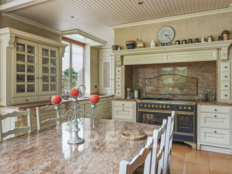 Maison Évreux - 7 chambres - 600m²