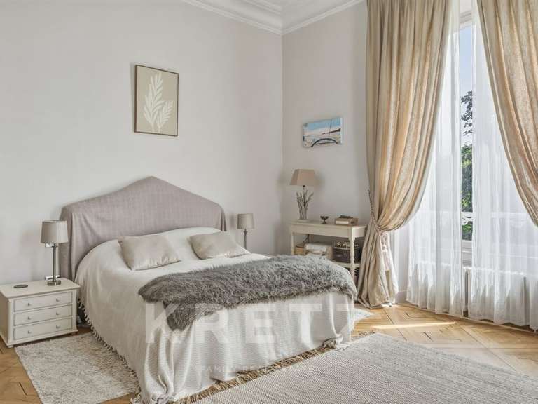 Maison Évreux - 7 chambres - 600m²