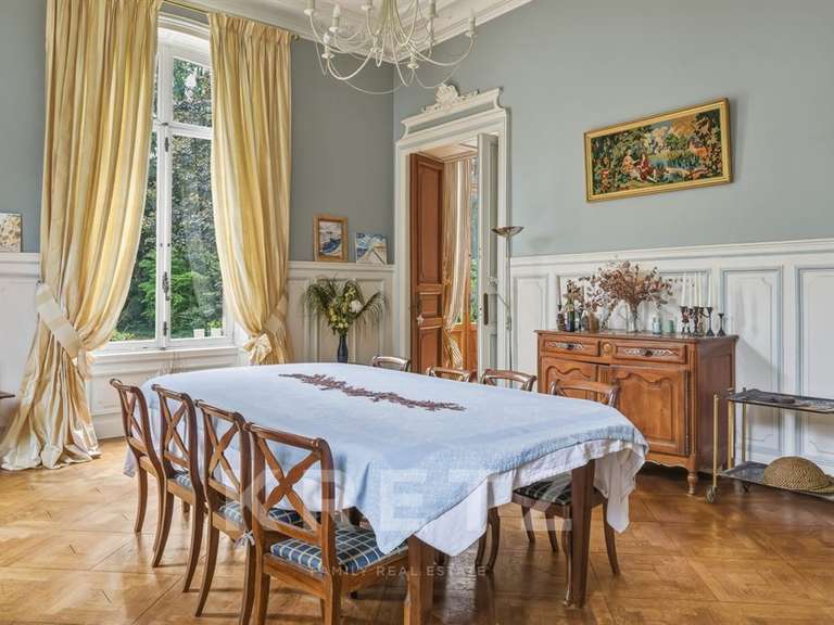 Maison Évreux - 7 chambres - 600m²