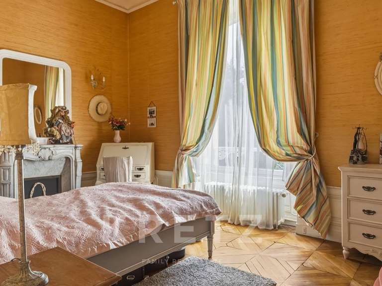 Maison Évreux - 7 chambres - 600m²