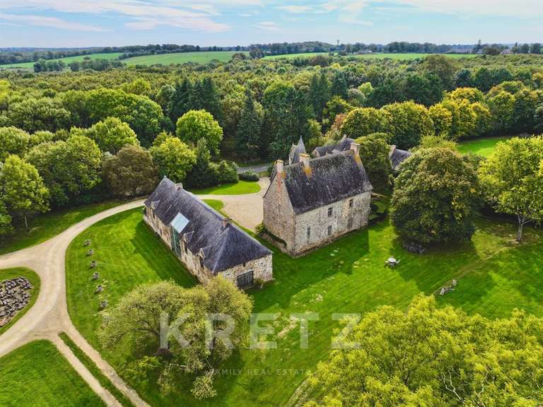 Château Évron - 4 chambres - 380m²