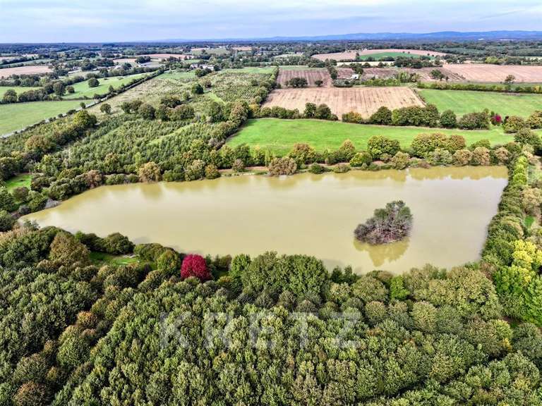 Castle Évron - 4 bedrooms - 380m²