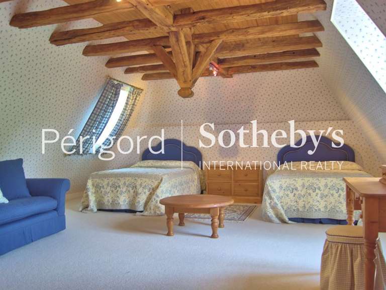 House Excideuil - 4 bedrooms - 427m²