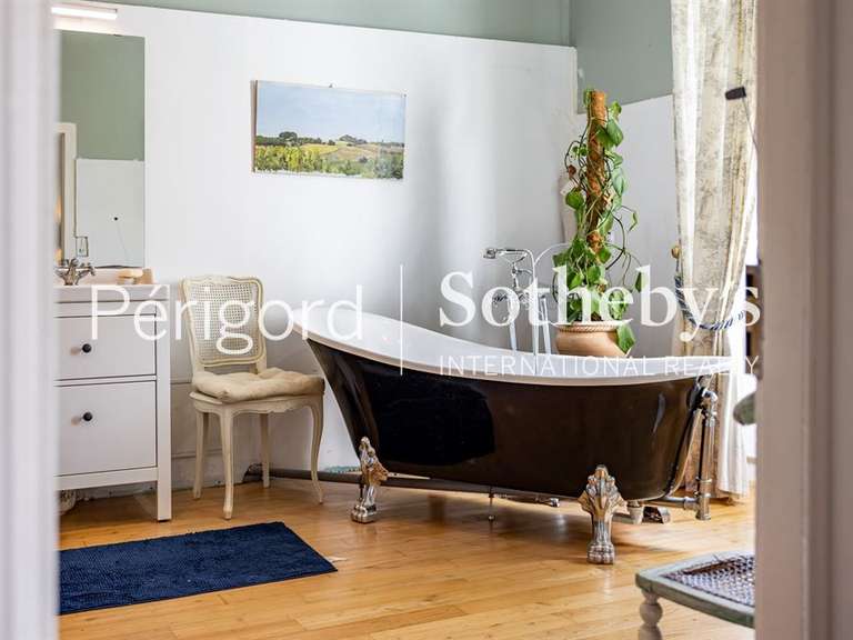 Maison Excideuil - 15 chambres - 634m²