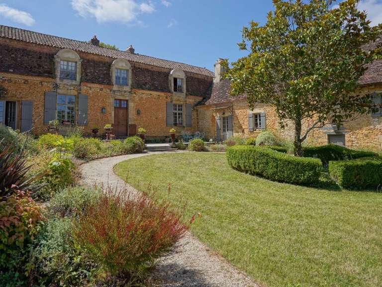 Maison Excideuil - 4 chambres - 450m²