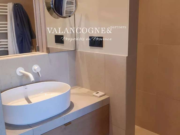 Appartement Eygalières - 4 chambres - 100m²