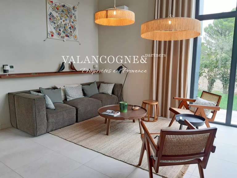 Appartement Eygalières - 4 chambres - 100m²