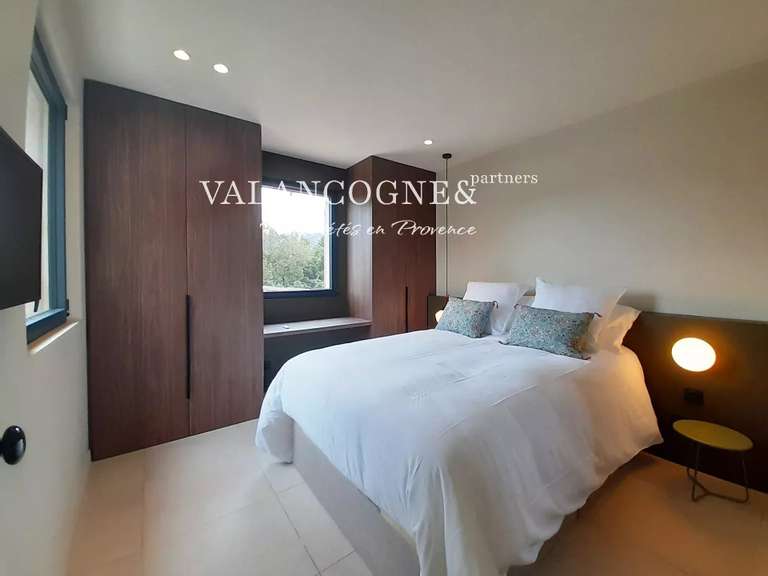 Appartement Eygalières - 4 chambres - 100m²