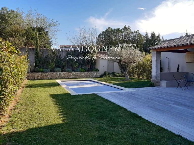 Appartement Eygalières - 4 chambres - 100m²