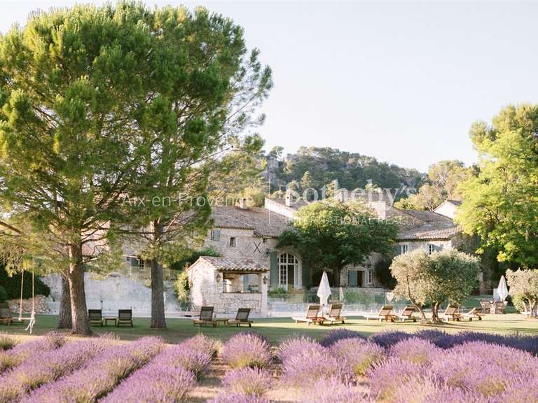 Maison Eygalières - 12 chambres - 900m²