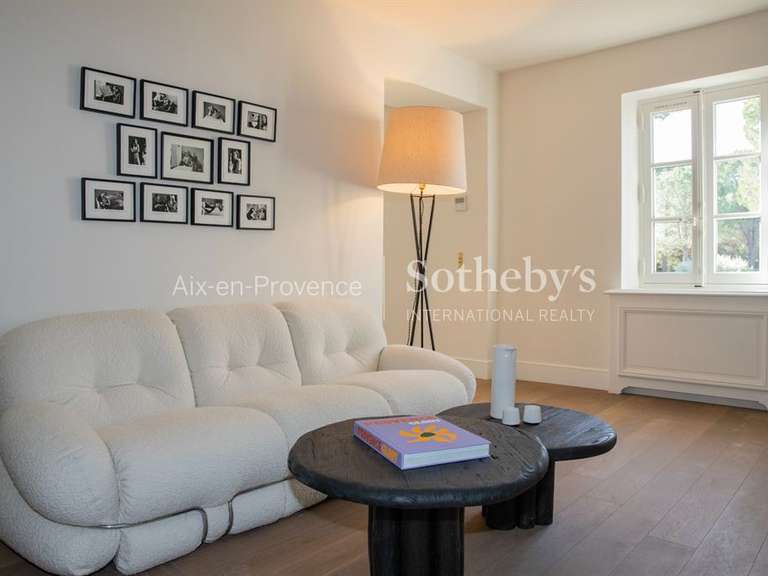 Maison Eygalières - 7 chambres - 550m²