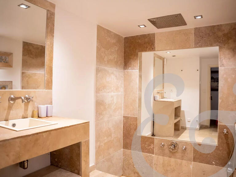 Maison Eygalières - 5 chambres - 279m²