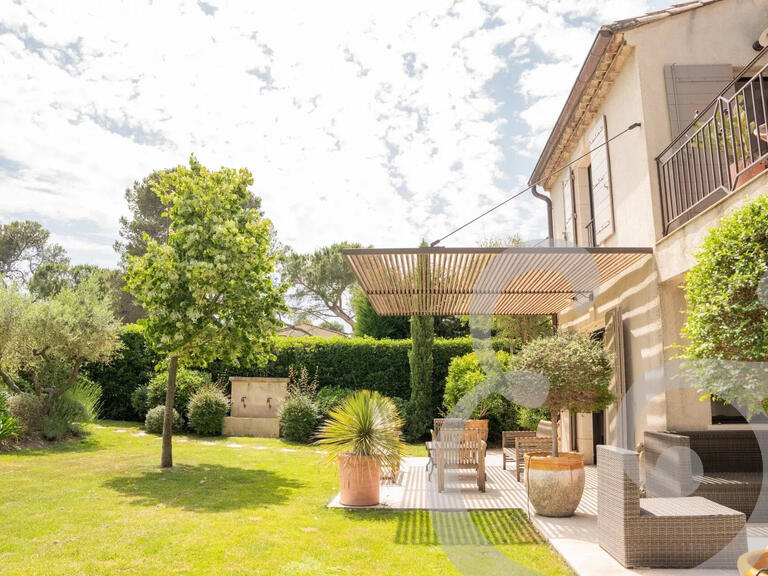 Maison Eygalières - 4 chambres - 248m²