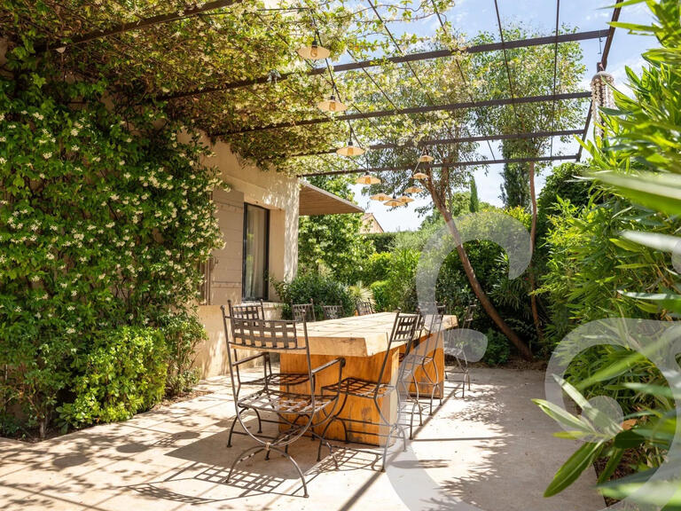 Maison Eygalières - 4 chambres - 248m²