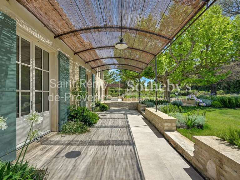 House Eygalières - 7 bedrooms - 300m²