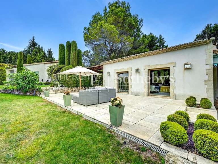 Maison Eygalières - 5 chambres - 280m²