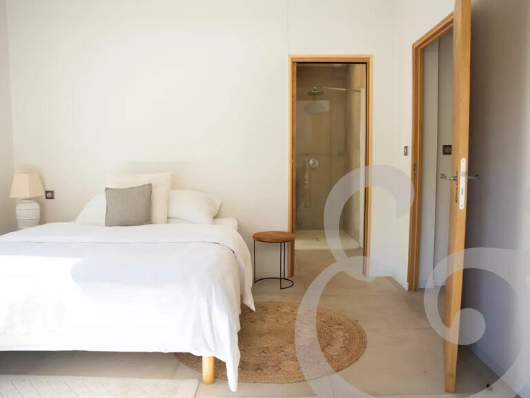 Maison Eygalières - 4 chambres - 244m²