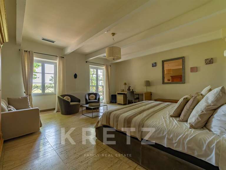 Maison Eygalières - 8 chambres - 550m²