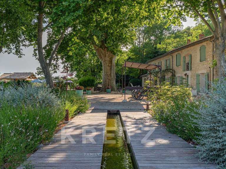 Maison Eygalières - 8 chambres - 550m²