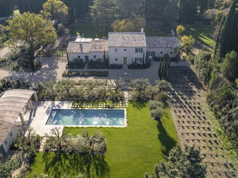 House Eygalières - 7 bedrooms - 13000m²
