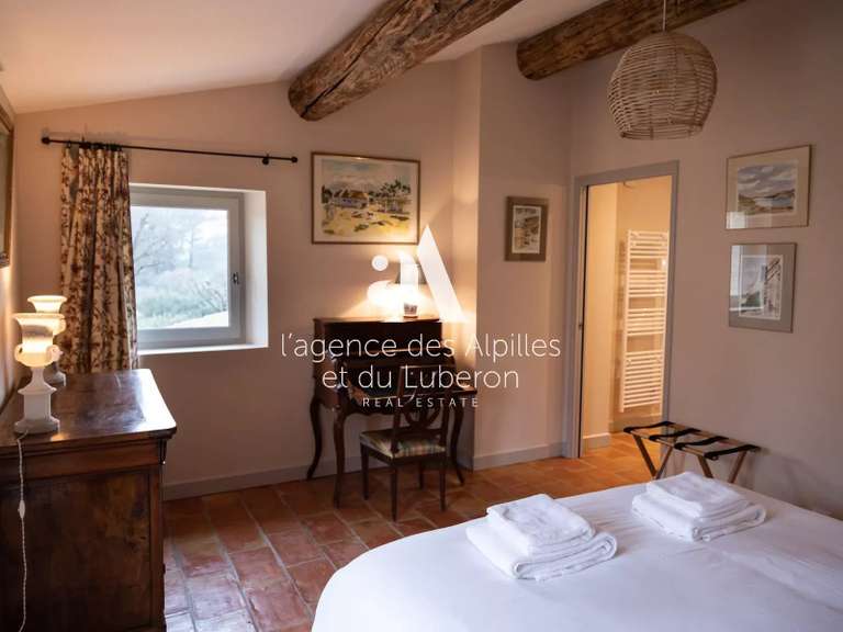 Maison Eygalières - 3 chambres - 1000m²