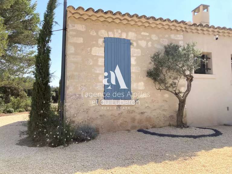 Maison Eygalières - 5 chambres - 11000m²