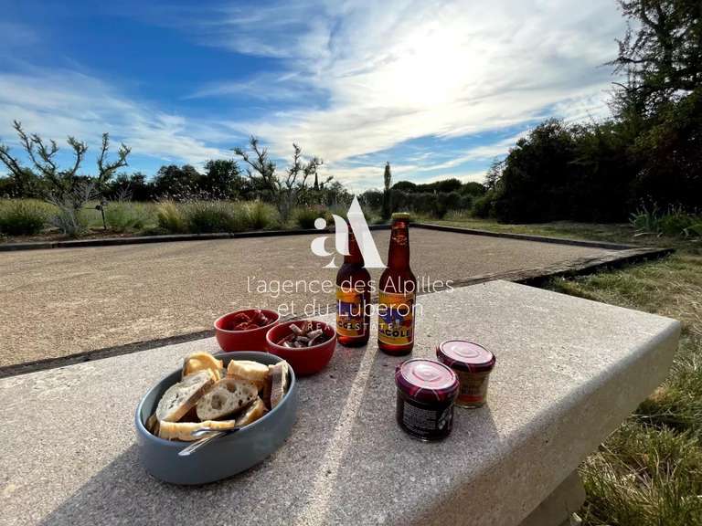 Maison Eygalières - 5 chambres - 11000m²