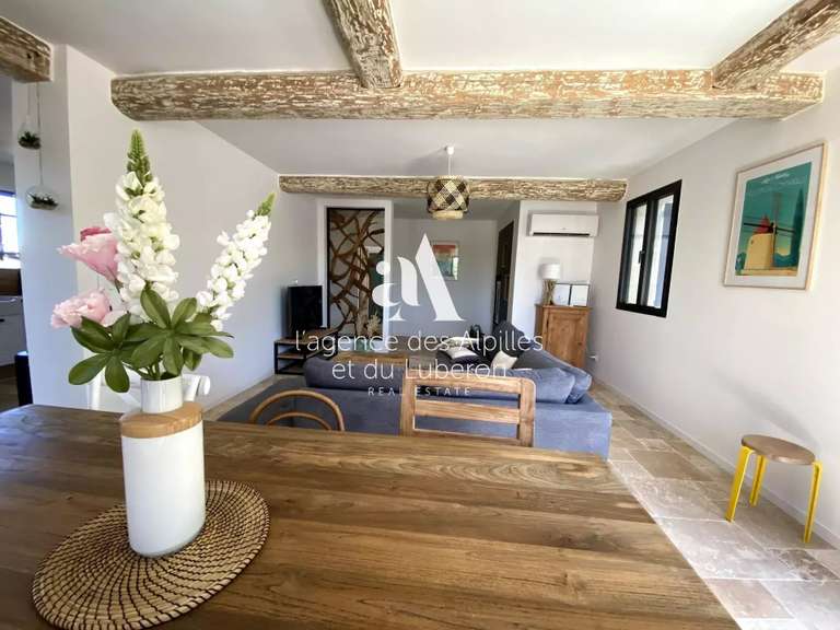 Maison Eygalières - 5 chambres - 11000m²