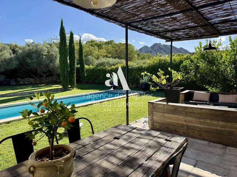 Maison Eygalières - 3 chambres - 2000m²