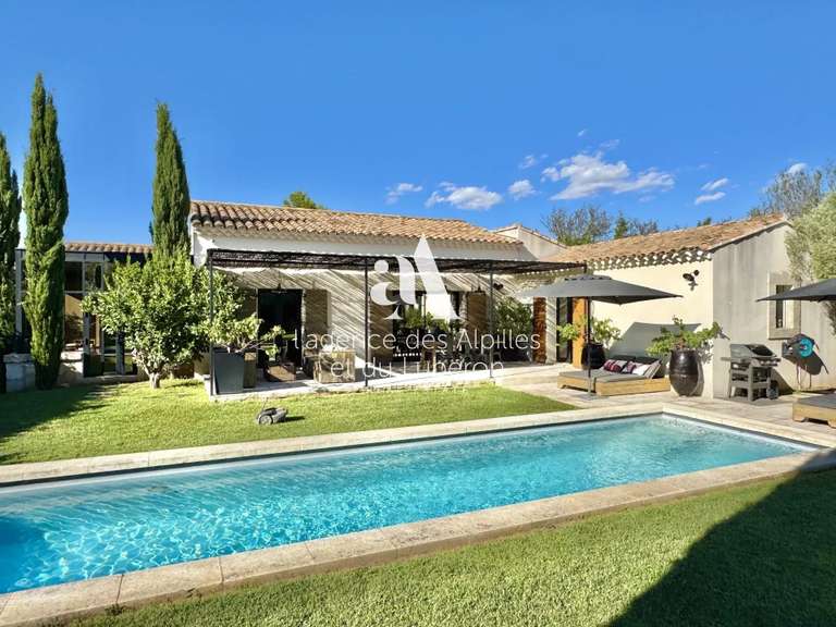 Maison Eygalières - 3 chambres - 2000m²