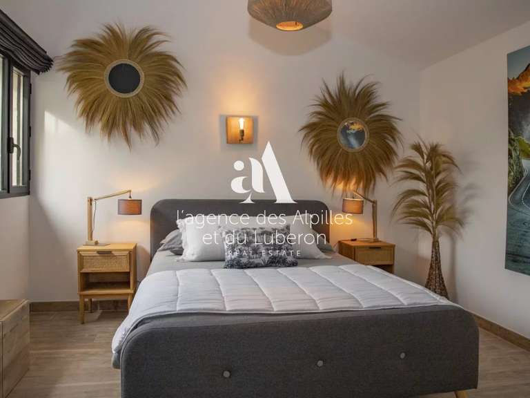 Maison Eygalières - 3 chambres - 2000m²