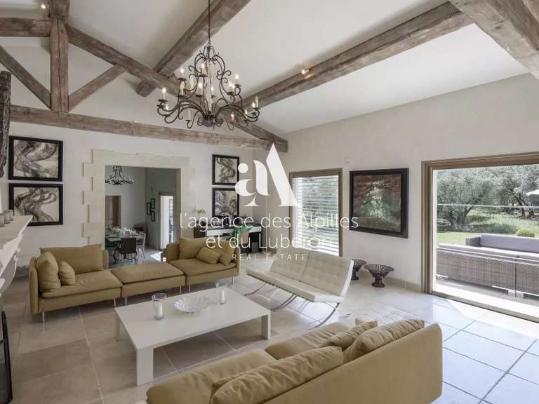 Maison Eygalières - 5 chambres - 24000m²