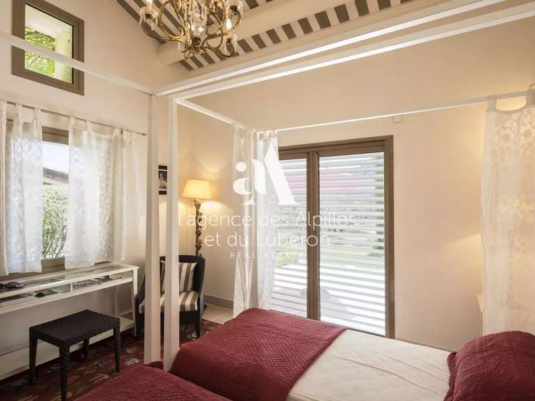 Maison Eygalières - 5 chambres - 24000m²