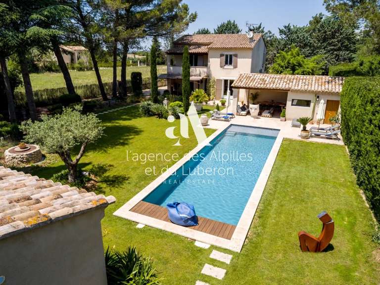 Maison Eygalières - 4 chambres - 1800m²