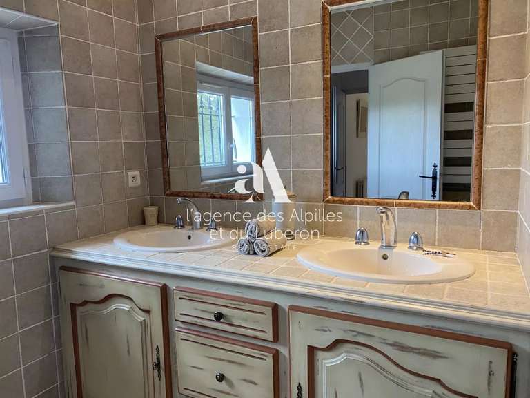 Maison Eygalières - 4 chambres - 1800m²