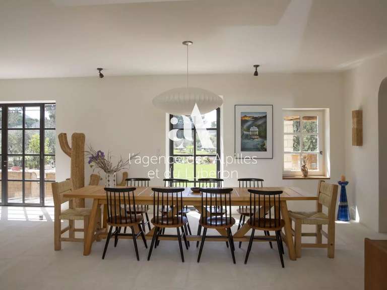 Maison Eygalières - 4 chambres - 215m²