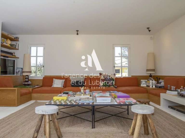 Maison Eygalières - 4 chambres - 215m²