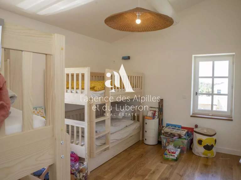 Maison Eygalières - 4 chambres - 215m²