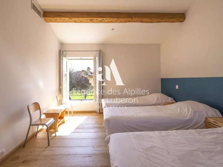 Maison Eygalières - 5 chambres - 600m²