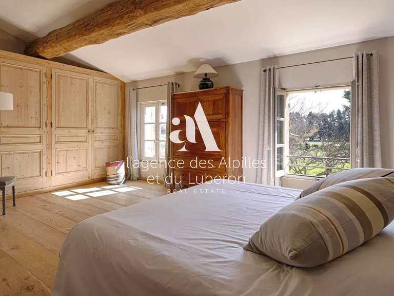 Maison Eygalières - 5 chambres - 600m²