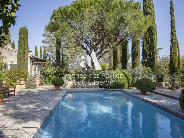 Maison Eygalières - 4 chambres - 270m²