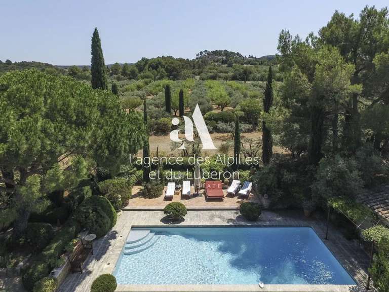 Maison Eygalières - 4 chambres - 270m²