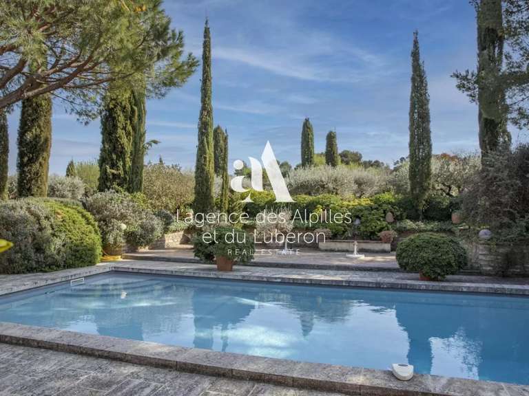 Maison Eygalières - 4 chambres - 270m²