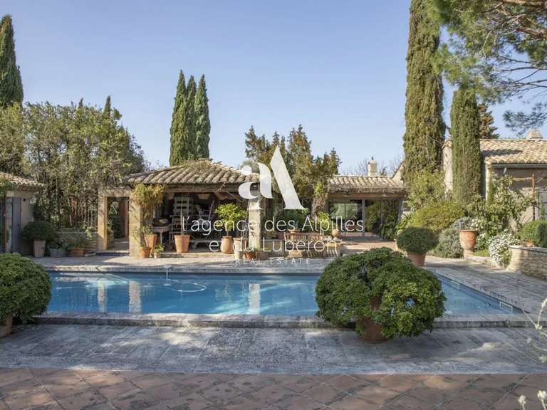 Maison Eygalières - 4 chambres - 270m²