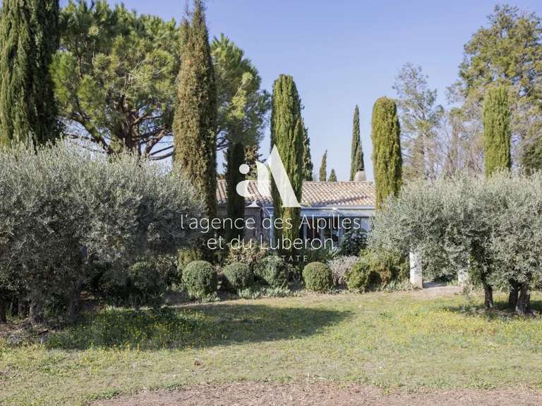 Maison Eygalières - 4 chambres - 270m²